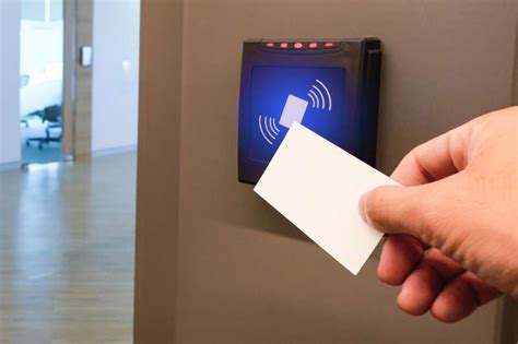 dwelling live access card magnetic or rfid|Access Control Software for Communitie.